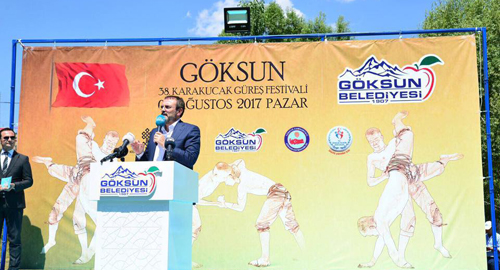 AK Parti Genel Başkan Yardımcısı ve Parti Sözcüsü Mahir Ünal, Göksun Belediyesi tarafından düzenlenen 38. Karakucak Güreş Festivali'ne katılarak konuşma yaptı.