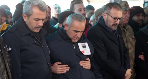 Genel Başkan Yardımcısı Ünal, İdlib'de şehit olan Piyade Uzman Onbaşı Saylak'ın cenaze törenine katıldı