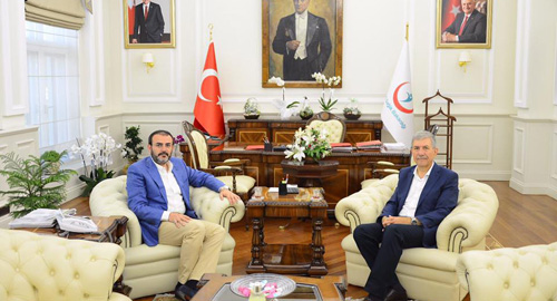 Yeni Bakanlarımızdan Adalet Bakanımız Abdülhamit Gül ve Sağlık Bakanımız Ahmet Demircan'ı ziyaret ettik. Rabbim hizmetlerini artırsın.